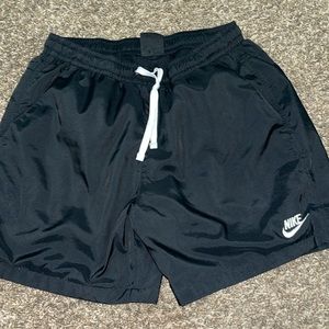 Nike Shorts 7”